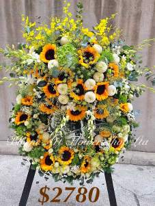 Mixed Floral Wreath - CODE 94799